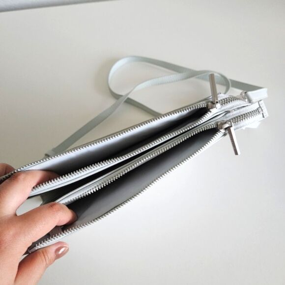 NEW Dagne Dover | Essentials Clutch Wallet Women Crossbody Pastel Blue Silver - Picture 3 of 7